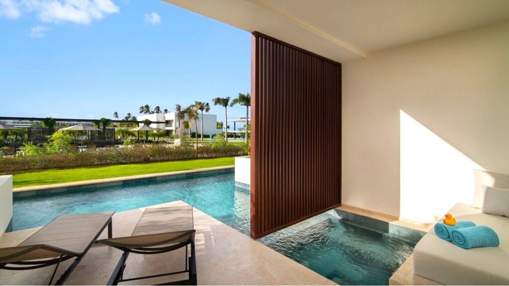 aqua-swim-up-pool-1280×720