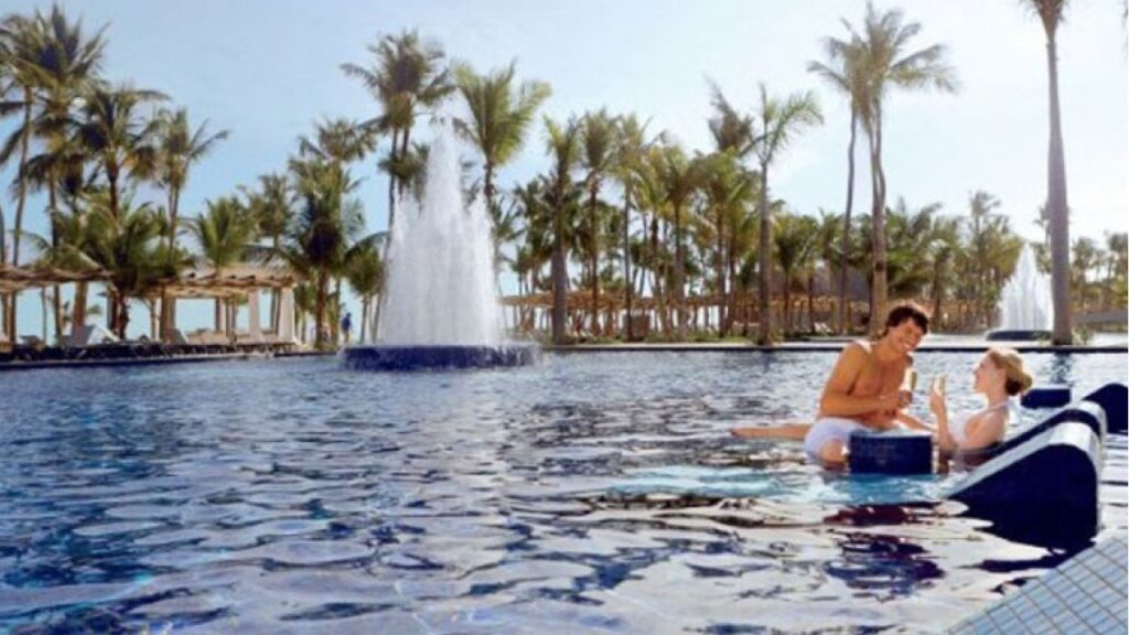 barcelopalacedeluxe1-1280×720-1280×720